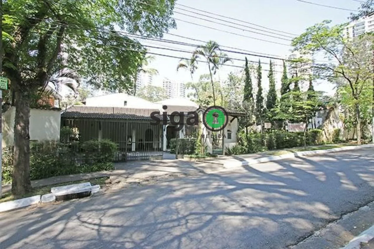 Foto do imóvel Casa á Venda no Jardim Marajoara - 450m², 3 quartos, 6 vagas