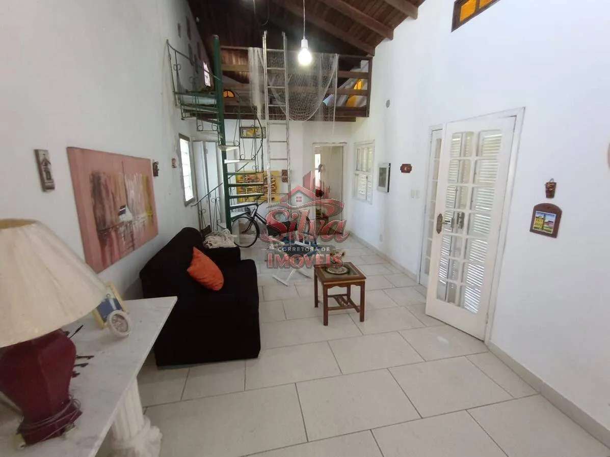 Imagem C805 | Casa à venda com piscina a 350m do mar