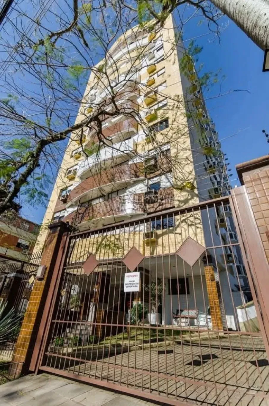 Imagem Apartamento 3 dormitórios em frente ao Estádio Beira Rio