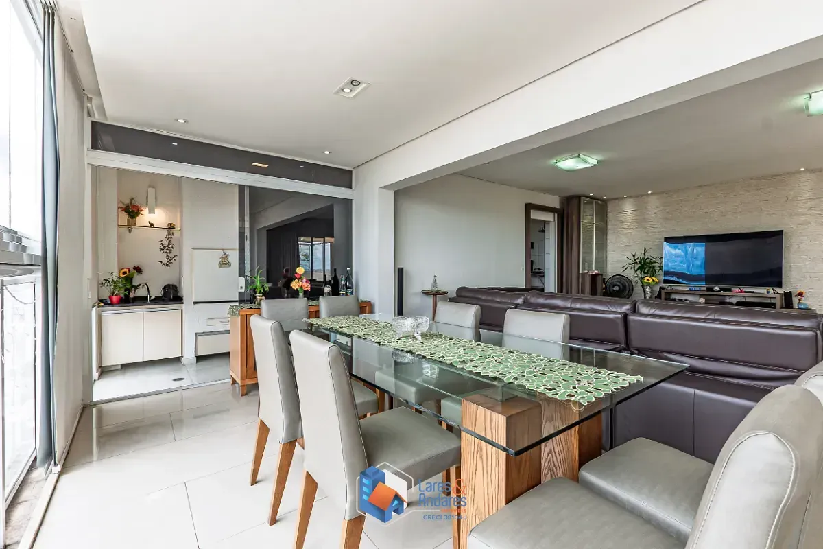 Imagem Cobertura para venda em Vila Gumercindo com 4 quartos, sendo 2 suítes, 221m²