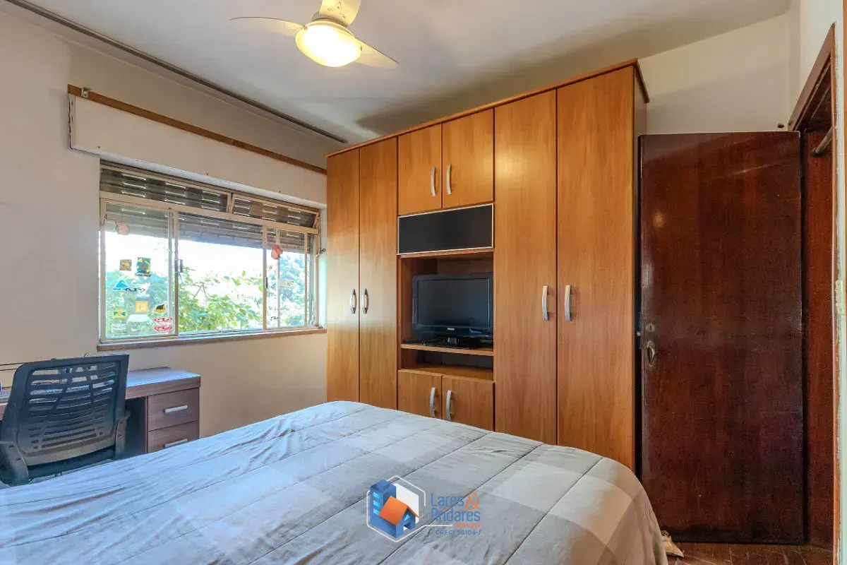Imagem Sobrado para venda em Aclimação com 4 quartos, sendo 1 suíte, 452m²