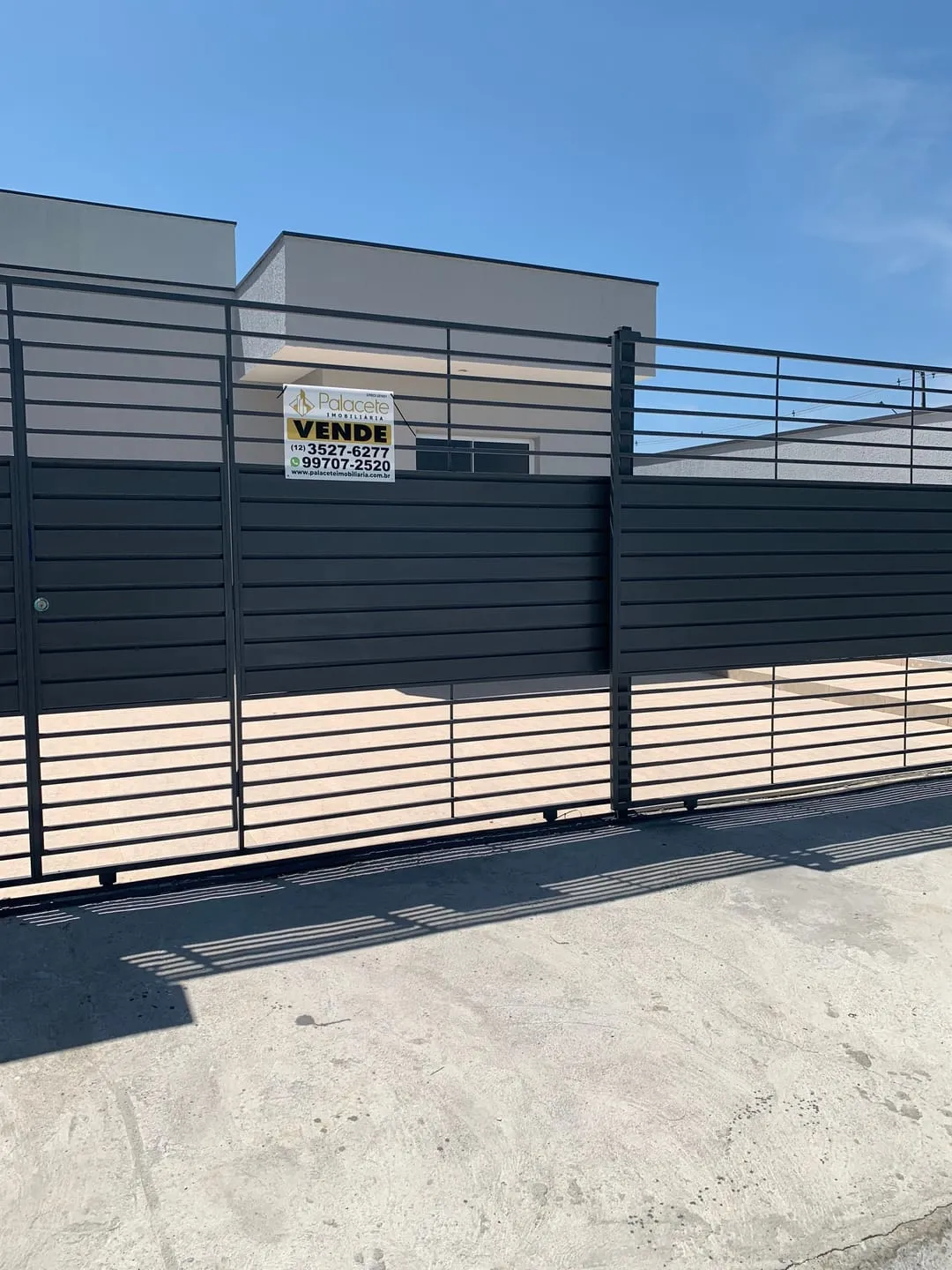 Imagem Casa à venda 2 Quartos, 2 Vagas, 200M², Cesar Park, Pindamonhangaba - SP