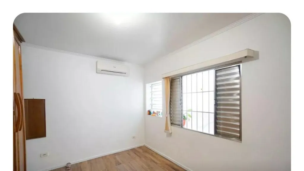 Imagem Casa à venda em São Paulo-SP, Canindé: 5 quartos, 2 banheiros, 2 vagas, 230m²! Confira já!