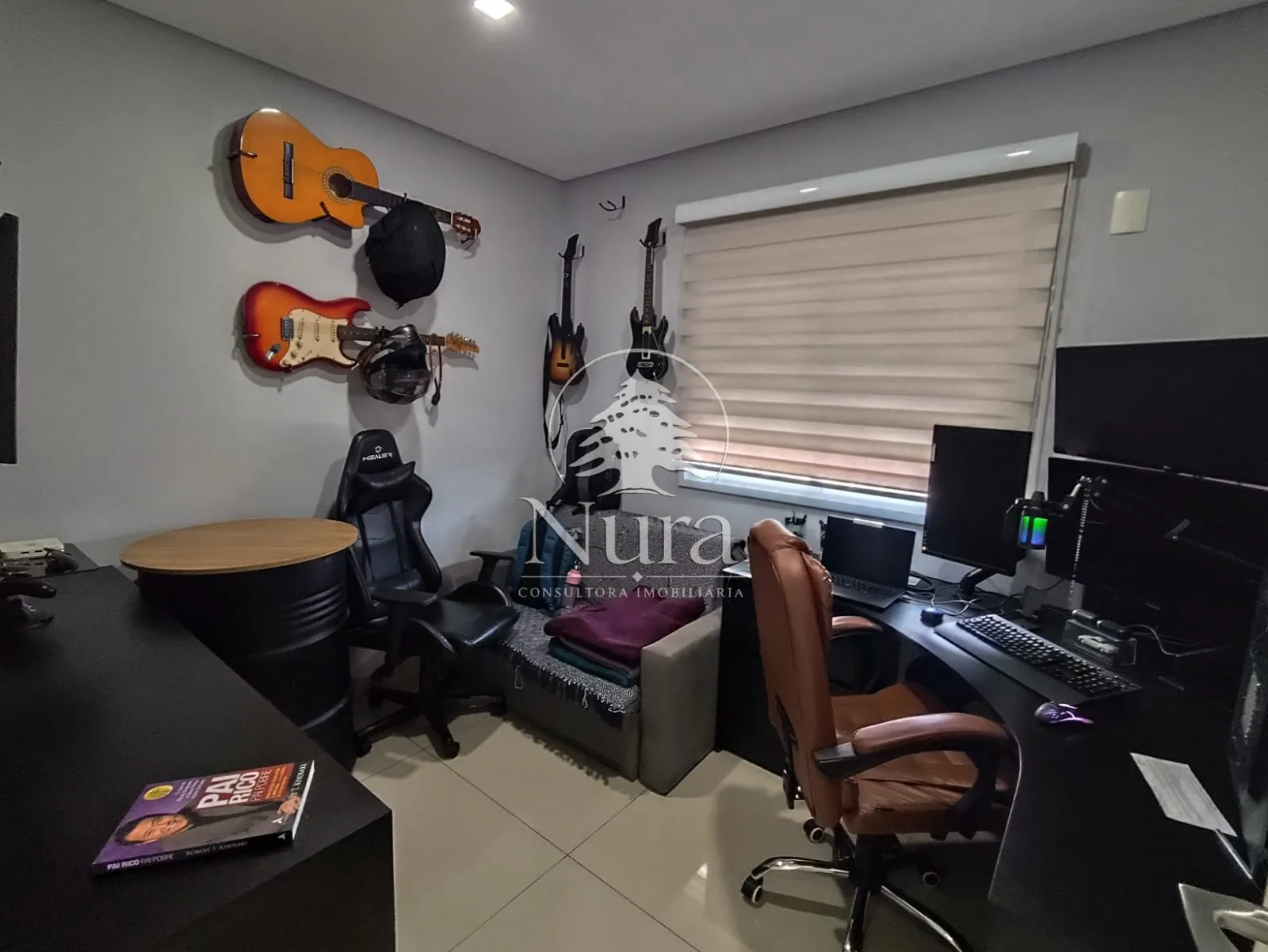 Imagem Apartamento de 2 quartos, 63m² no bairro Campo Grande, em Santos