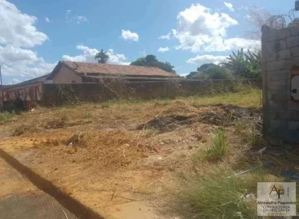 Imagem Lote para Venda em Aparecida de Goiânia, Jardim Helvécia