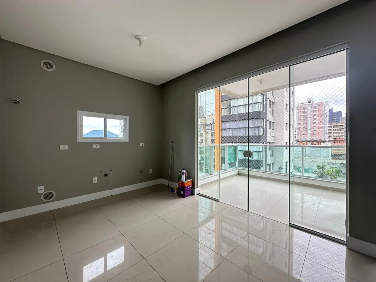 Imagem Apartamento à venda com 110m2 por R$ 1.590.000,00