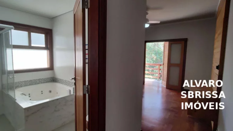 Imagem Casa com 4 dormitórios sendo 3 suítes, com piscina, no condomínio Chácaras Flora Itu SP - Único dono.