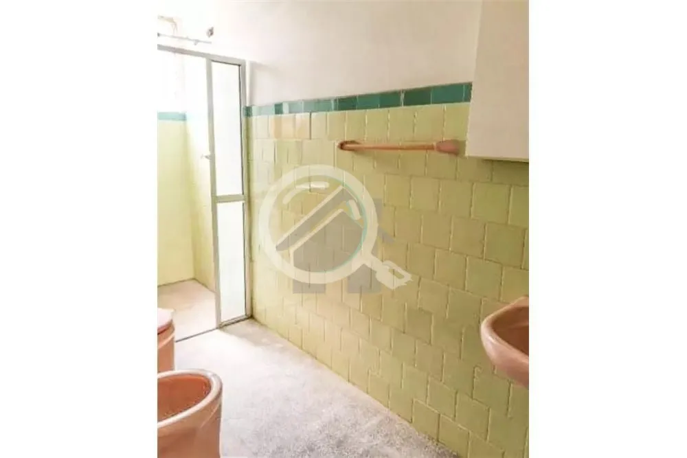 Imagem Apartamento de 2 dormitórios, sala, cozinha, área de serviço, banheiro...de frente com vista defi...