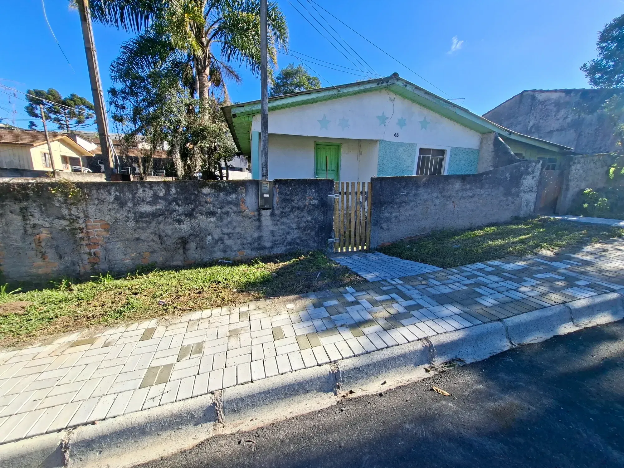 Casa à Venda, 365 m² em Contenda - São José dos Pinhais
