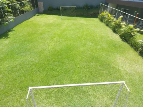 Imagem Casa Espetacular na Ponta Negra ,em um grande terreno, a casa conta, com 4 suítes, piscina , energia solar , campo de futebol, aceita financiamento