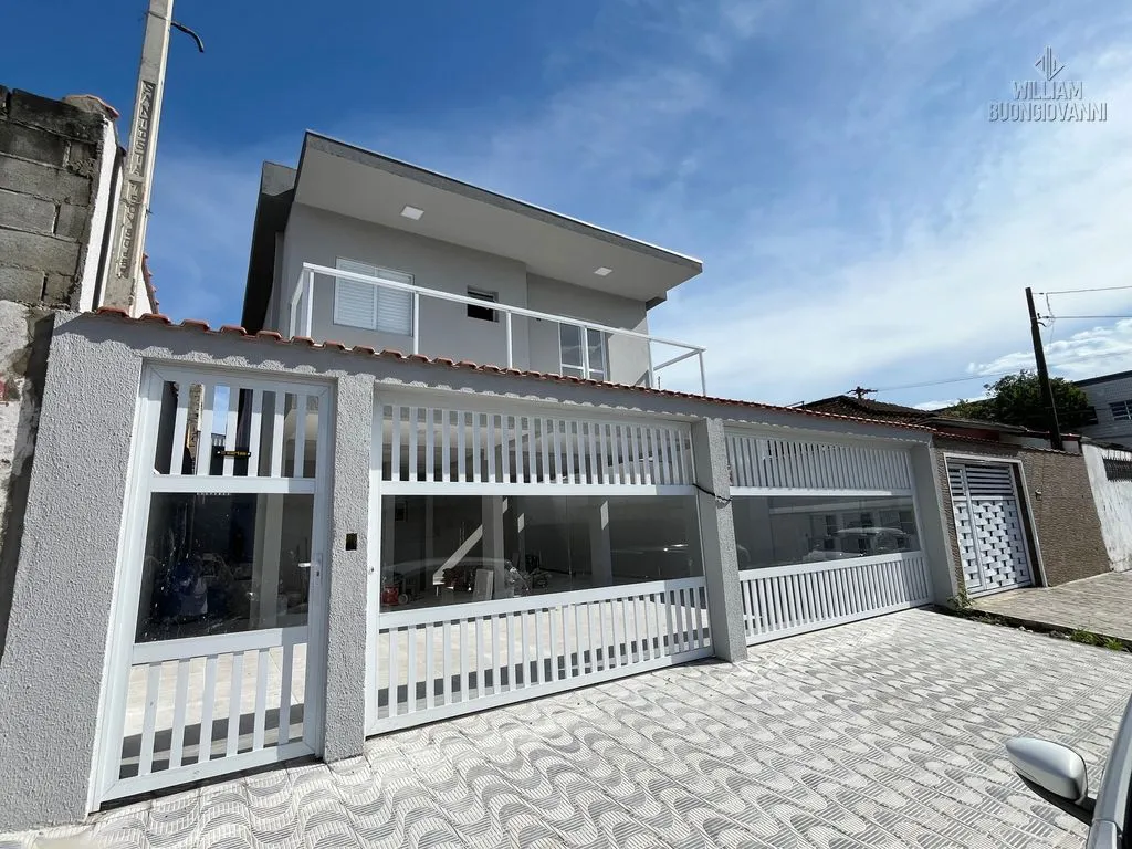 Foto do imóvel Casa de condomínio na Vila Tupi, 2 Dormitórios com Suíte! Sobreposta com Sacada! em Vila Tupi, Praia Grande - SP
