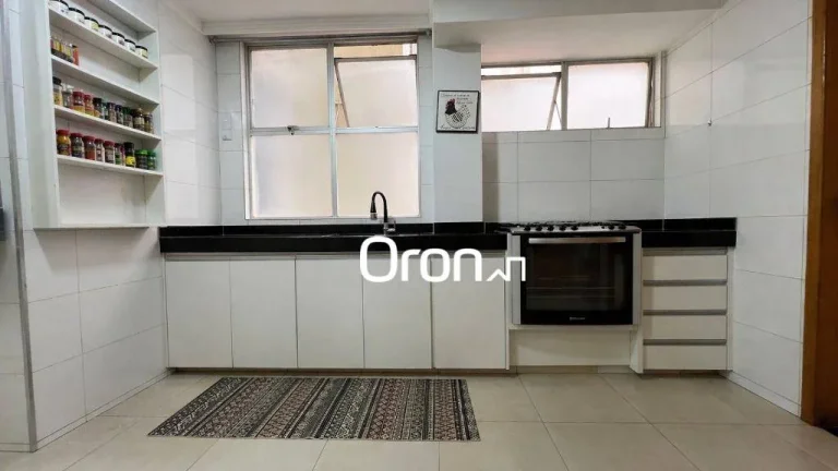 Imagem Apartamento mobiliado com 4 dormitórios à venda, 140 m² por R$ 890.000 - Setor Oeste - Goiânia/GO