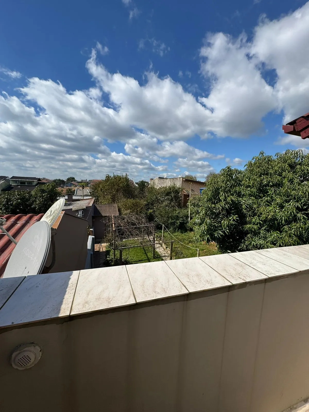Imagem Casa 4 dorms à venda Avenida Manoel Elias, Porto Alegre.