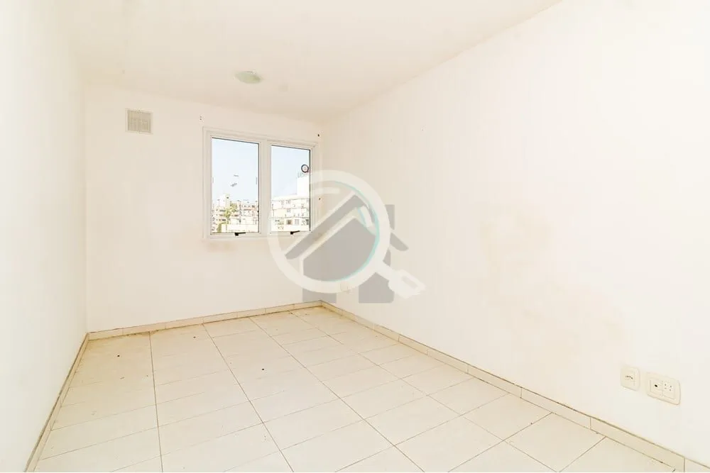 Imagem Sala comercial com dezenove metros quadrados, no sexto andar, situada na Rua Joaquim Nabuco, cidade ...