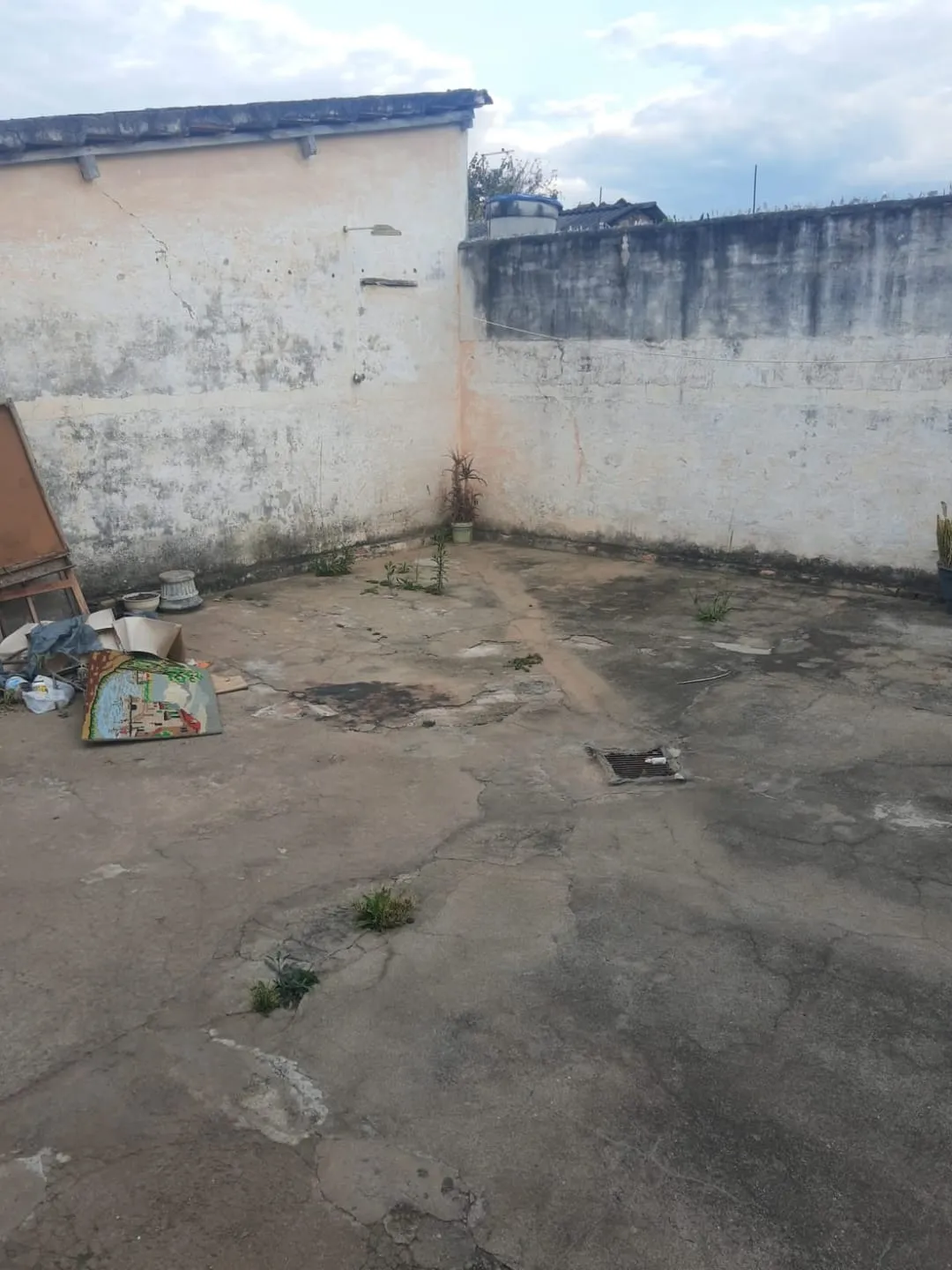 Imagem Casa à venda 2 Quartos, 1 Vaga, 240M², Vila Santos, Caçapava - SP