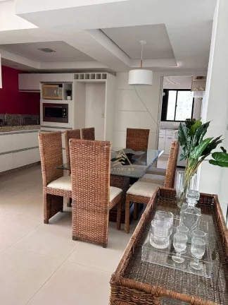 Imagem Apartamento com 3 dormitórios à venda, 118 m² por R$ 2.565.943,79 - Centro - Balneário Camboriú/SC