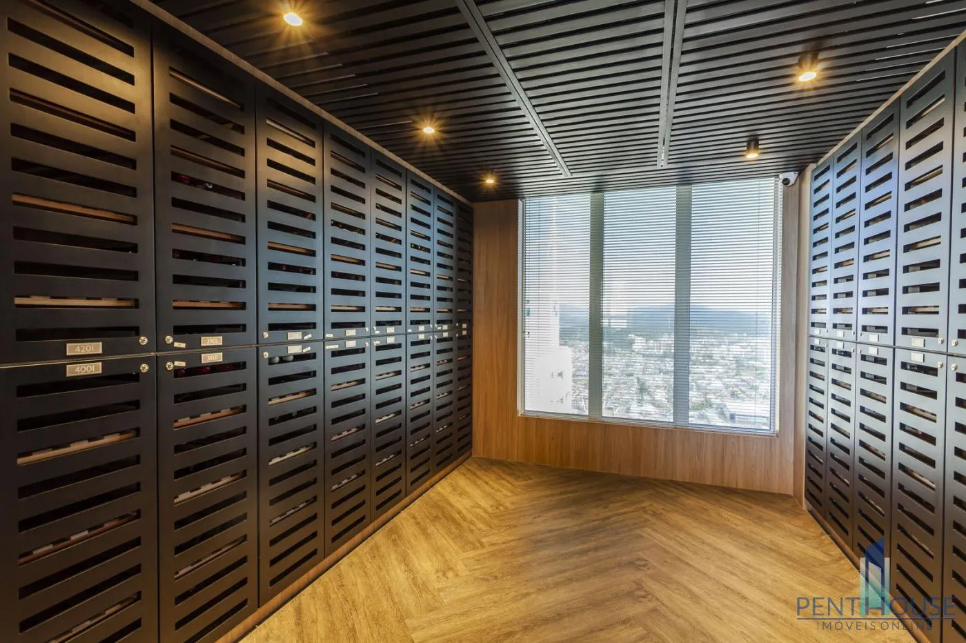 Imagem Apartamento Zona Central para Venda em Balneário Camboriú, CENTRO, 3 dormitórios, 3 suítes, 5 banheiros, 2 vagas