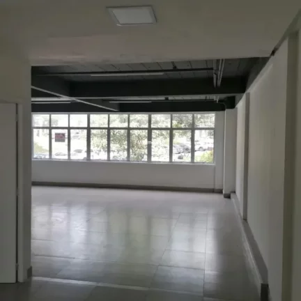 Imagem Prédio comercial com 477m2 em Alphaville