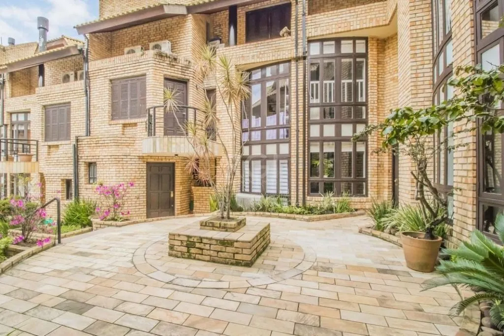 Imagem Casa para Comprar com 199 m² por R$ 1.180.000,00 - Boa Vista - Porto Alegre/RS