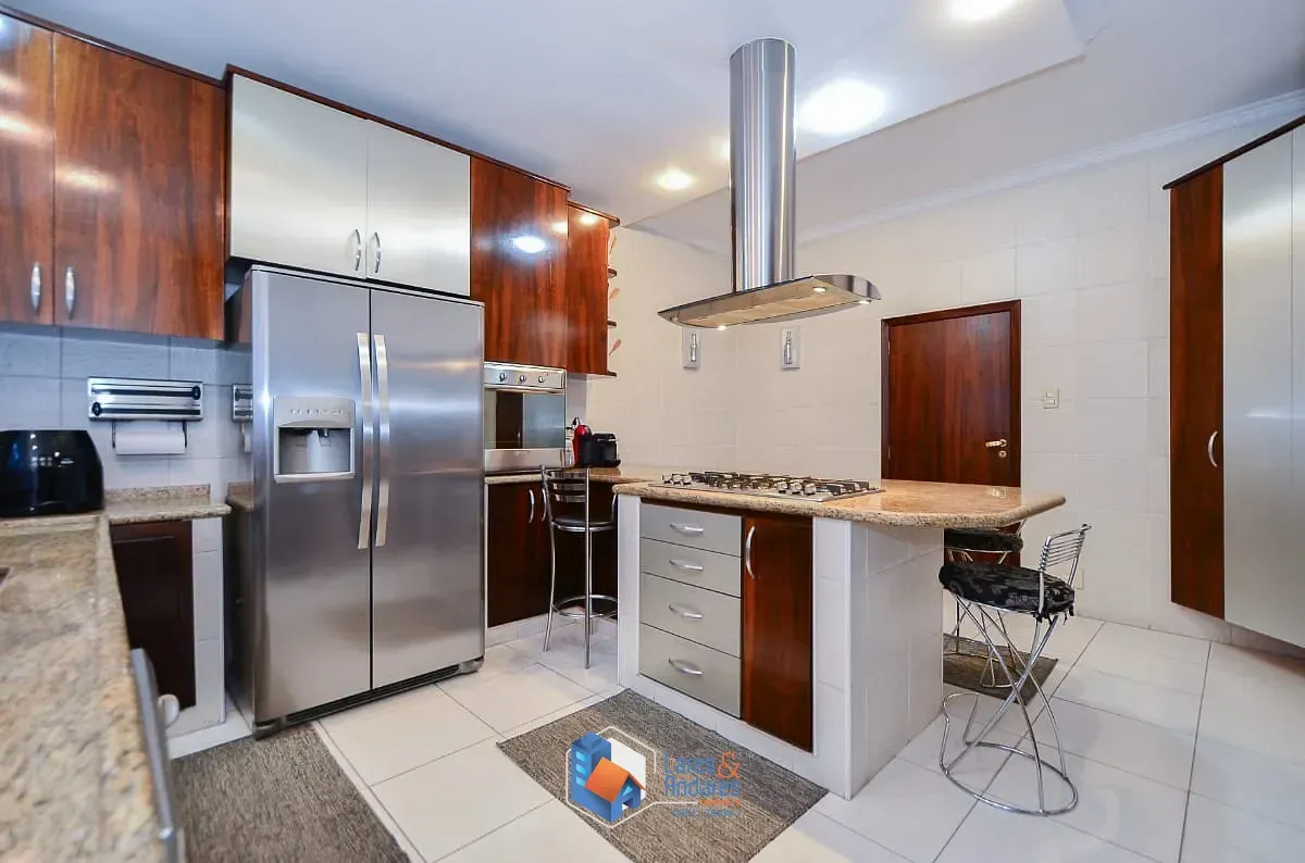 Imagem Casa para venda em Alto da Boa Vista com 4 quartos, sendo 2 suítes, 488m²