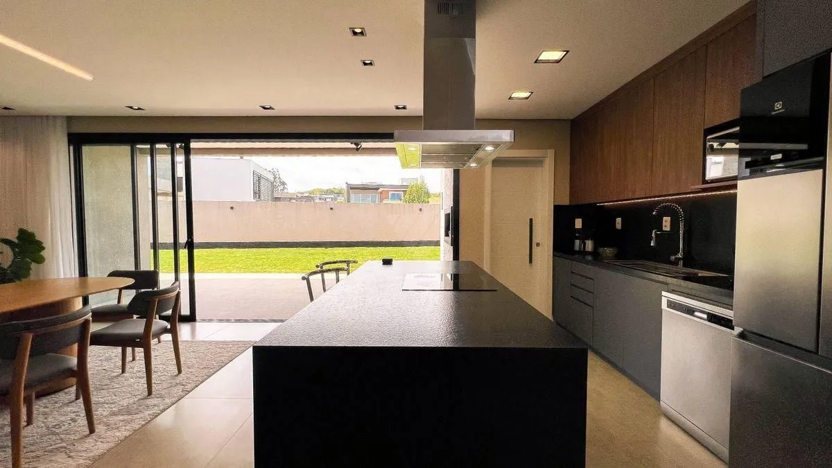 Imagem Casa de Condomínio em Prado Bairro-Cidade (Barro Vermelho)
