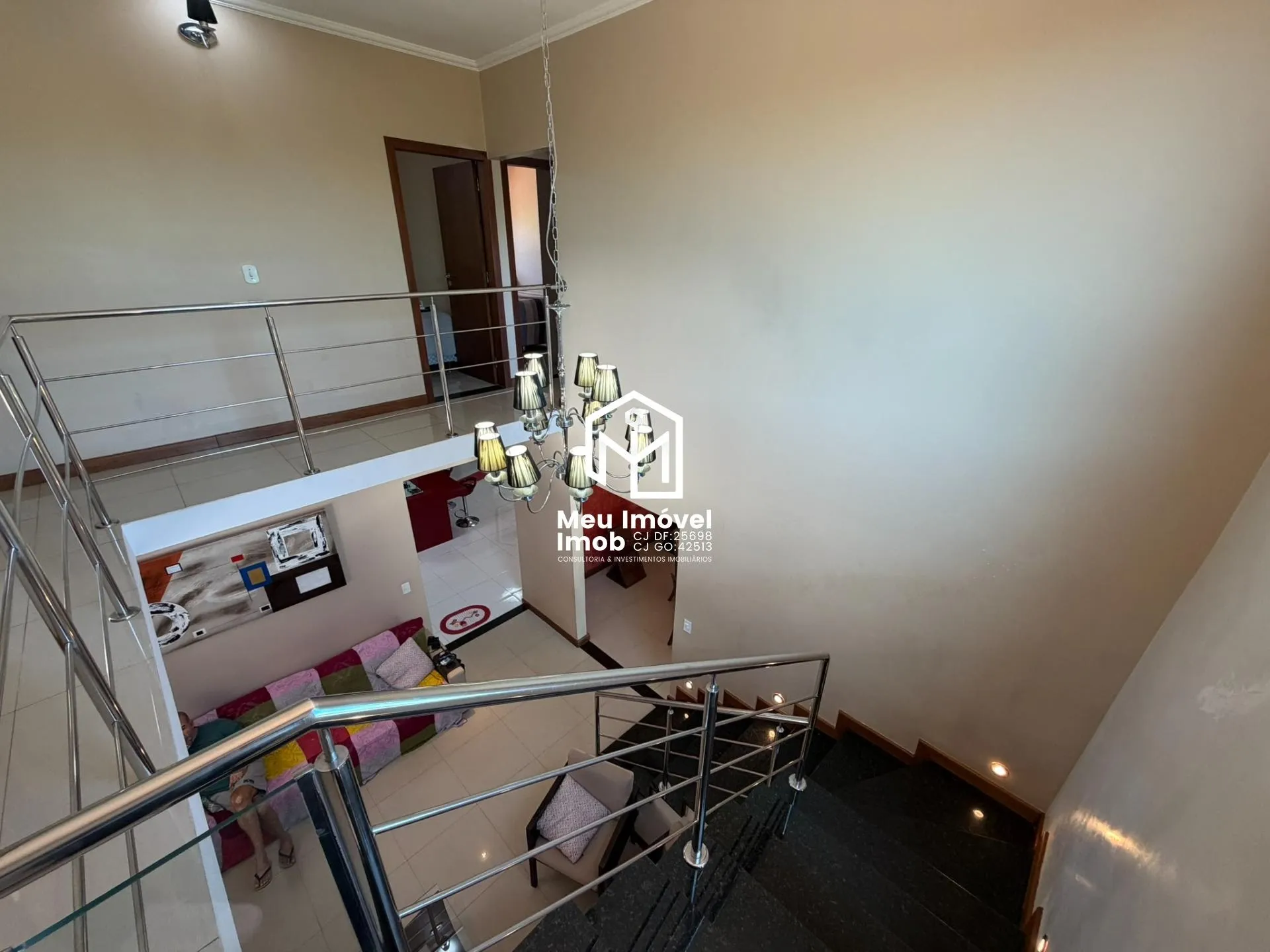 Imagem Cond. Vitória 2 Casas 700m² 5 Suítes Escritura Sobradinho DF