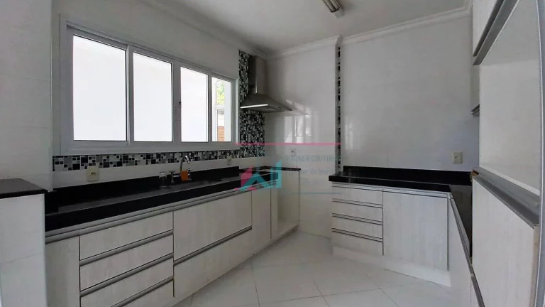 Imagem Casa com 3 dormitórios à venda - Centro - Cachoeira Paulista/SP