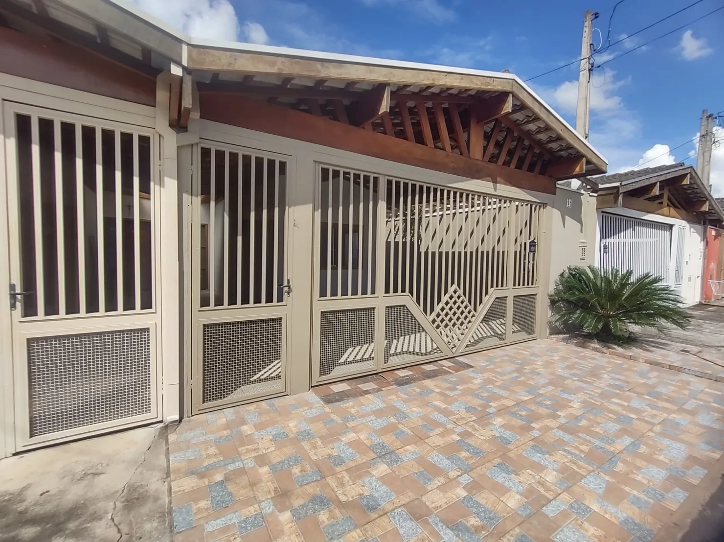 Foto do imóvel Casa à venda 3 Quartos, 1 Suite, 2 Vagas, 225M², Nossa Senhora do Perpétuo Socorro, Pindamonhangaba - SP