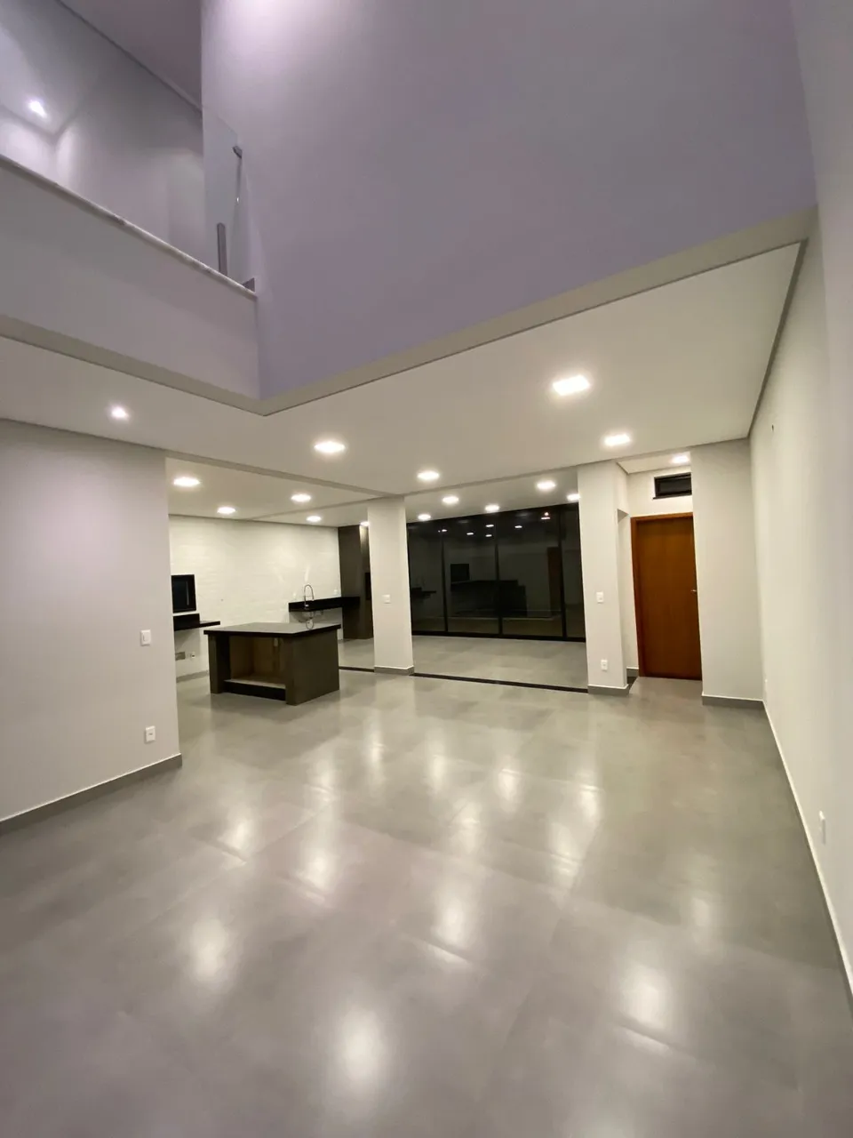 Imagem Casa de alto padrão no Parque Ibiti Reserva em Sorocaba-SP: 3 quartos, 3 suítes, 3 salas, 5 banheiros e 4 vagas.