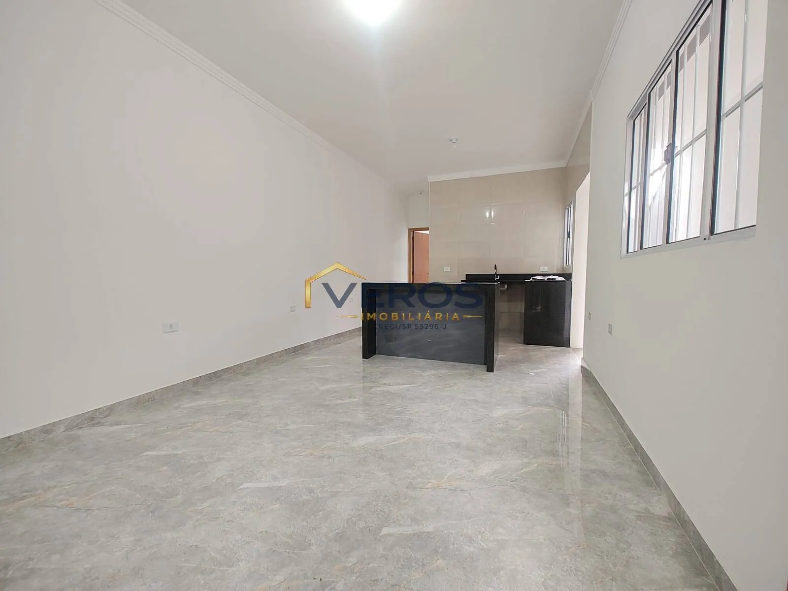 Imagem Casa nova 02 quartos venda na praia Massaguaçu em Caraguatatuba
