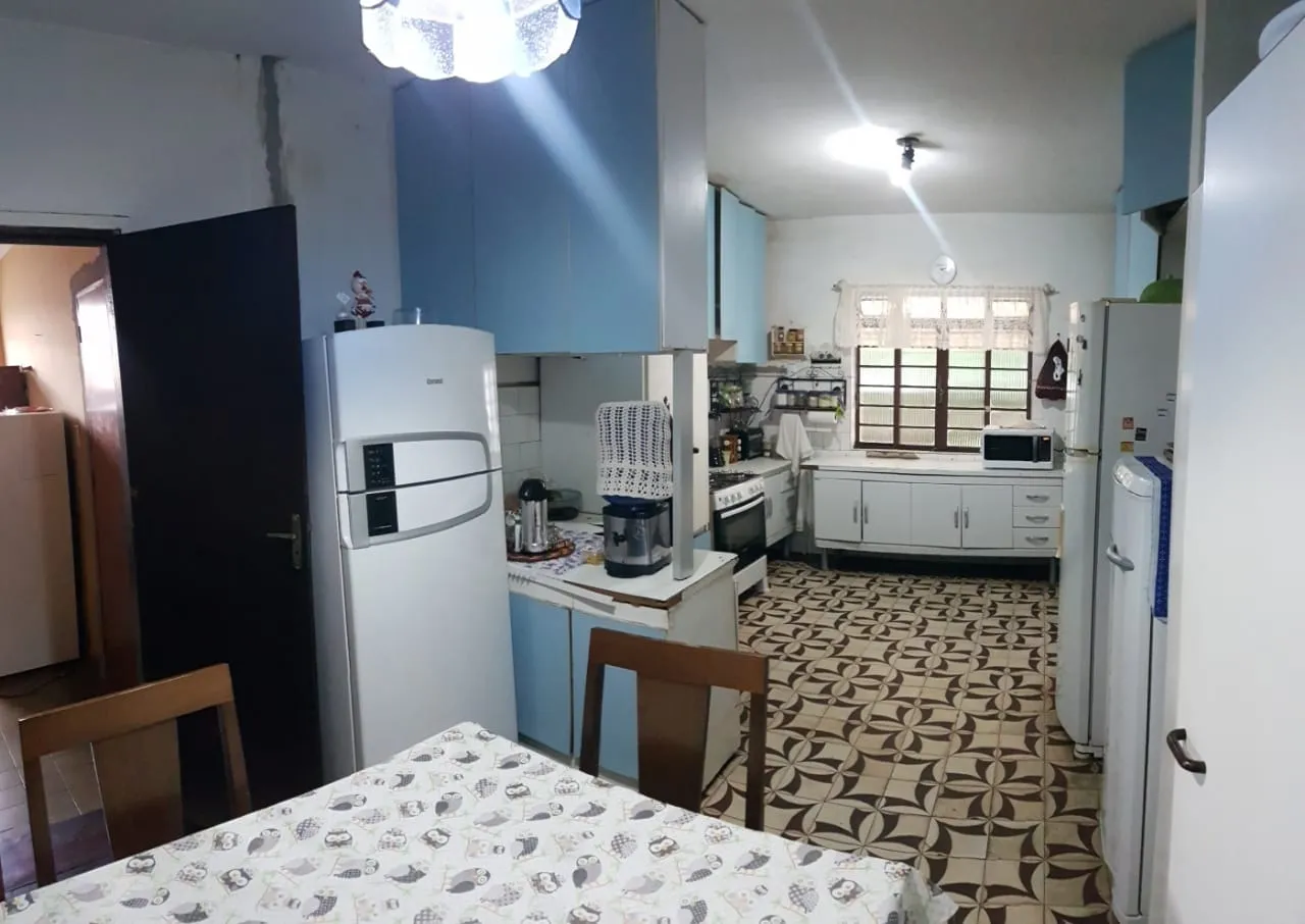Imagem Terreno Amplo em Localização Estratégica - Perfeito para Construtoras