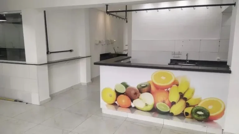 Imagem Salão Comercial para Locação no Centro de Sorocaba-SP: 130m², 1 Sala, 2 Banheiros