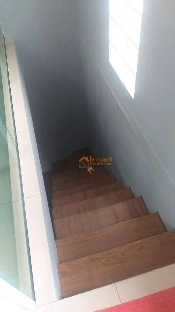 Imagem Sobrado com 2 dormitórios à venda, 146 m² por R$ 372.000,00 - Jardim Guaracy - Guarulhos/SP