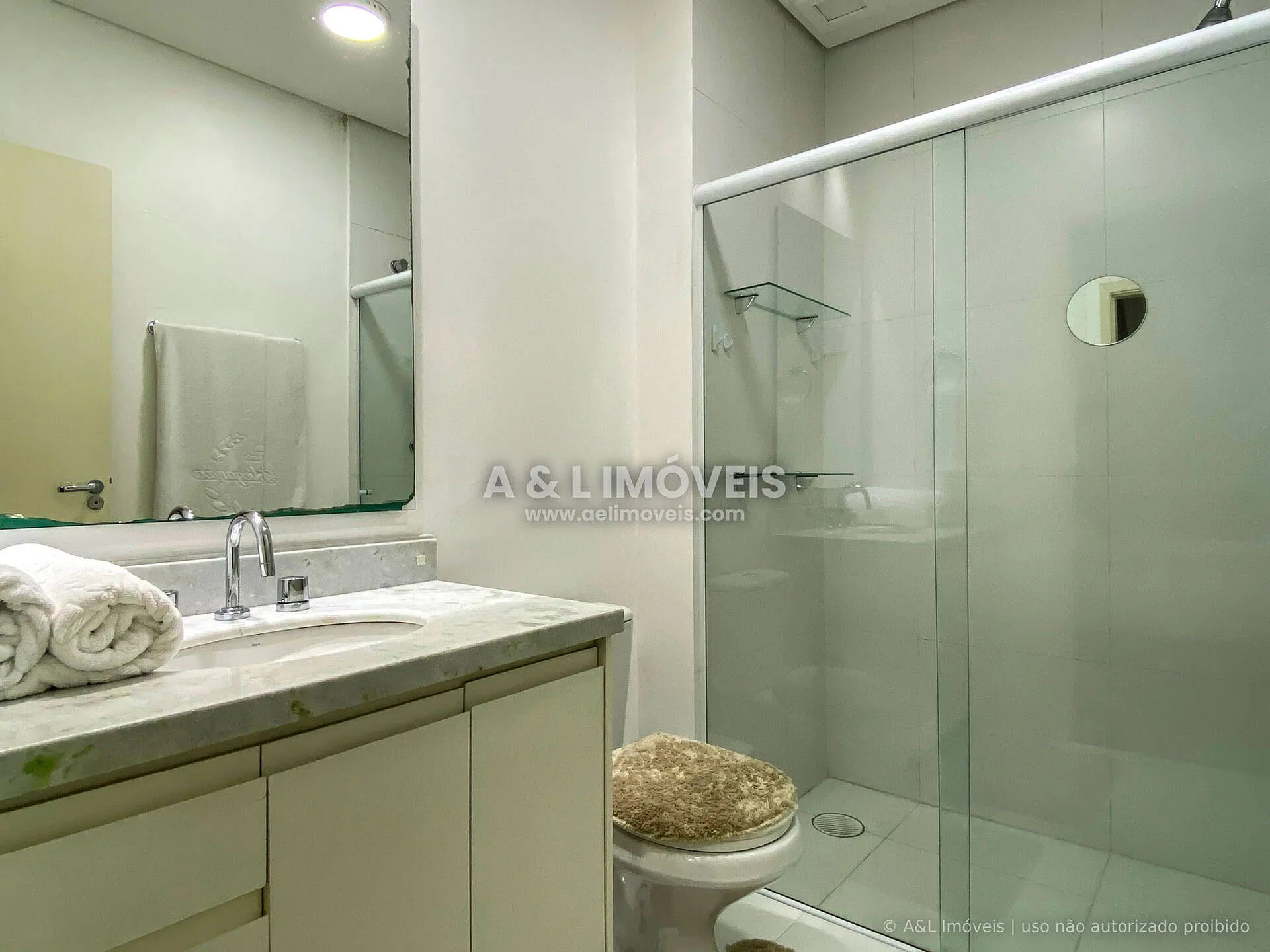 Imagem Duplex com mezanino, varanda envidraçada e 1 suíte no Capivari