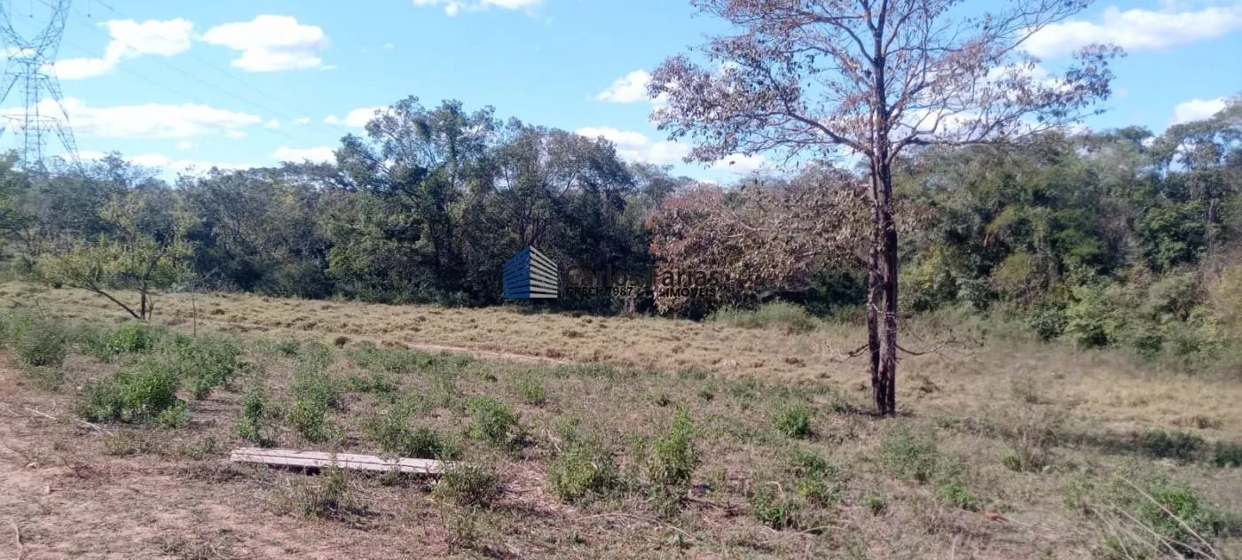 Imagem Chácara para Venda em Cidade Ocidental, Área Rural de Cidade Ocidental, 3 dormitórios, 1 banheiro, 2 vagas