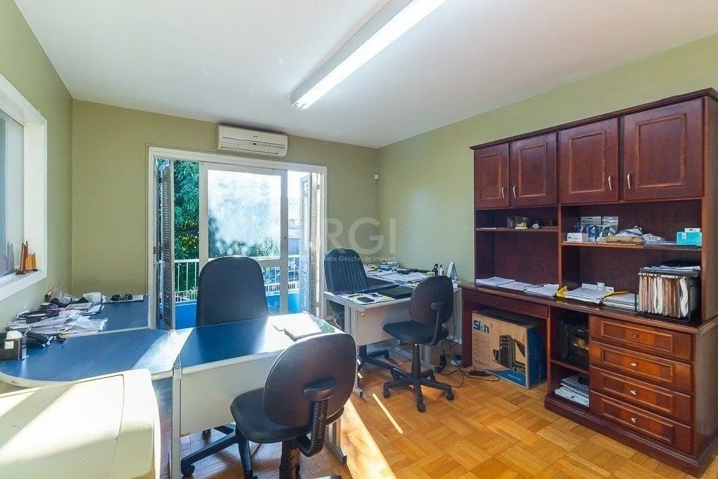 Imagem Casa com 9 dormitórios no bairro São Geraldo, pode ser comercial