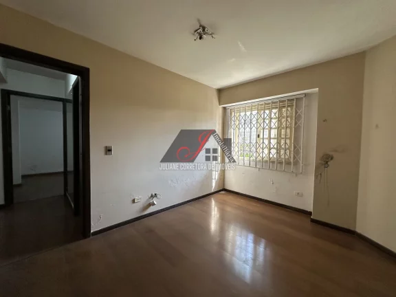 Imagem Casa de Alvenaria Residencial e Comercial à venda no bairro Vila Izabel em Curitiba.