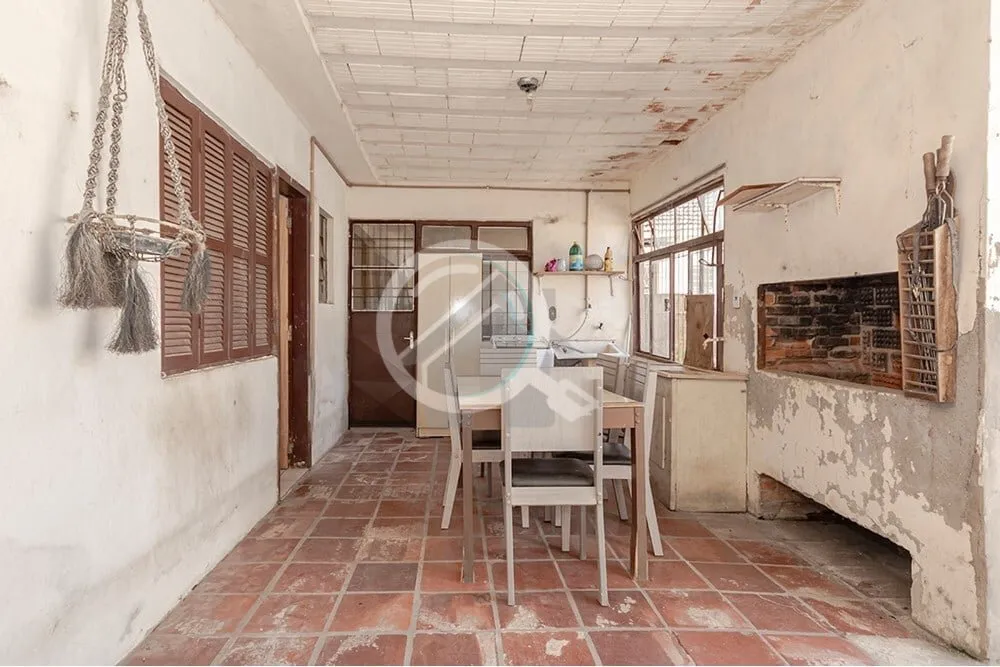 Imagem Venha conhecer este incrível terreno residencial à venda no Bairro Partenon, Rio Grande do Sul! Lo...