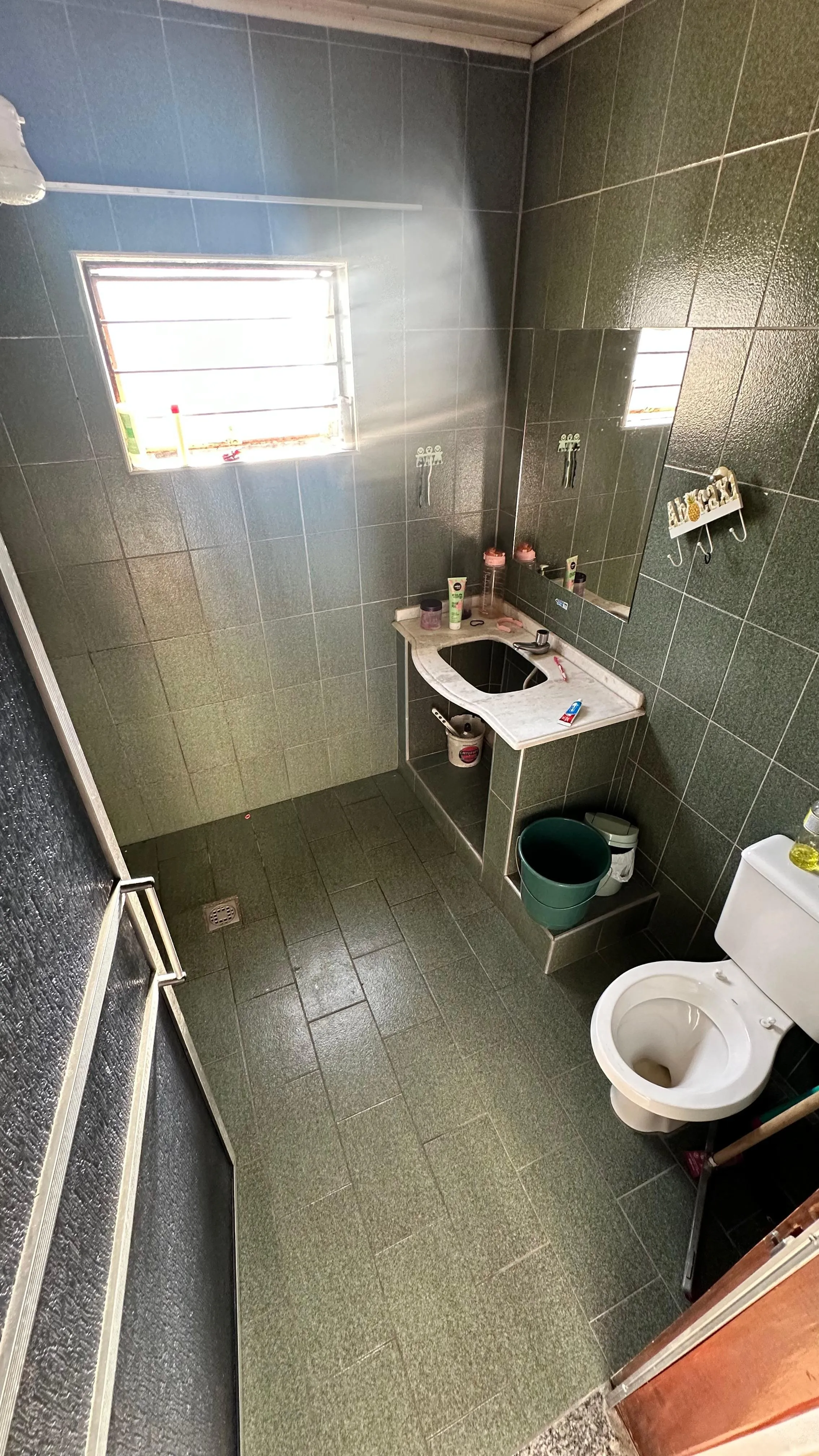 Imagem Espaçoso Sobrado de 3 Andares no Bairro São Conrado