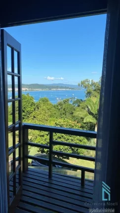 Imagem Terreno 23.000 M², próximo a duas marinas e a 50 metros da praia, em Jurere - Florianópolis SC