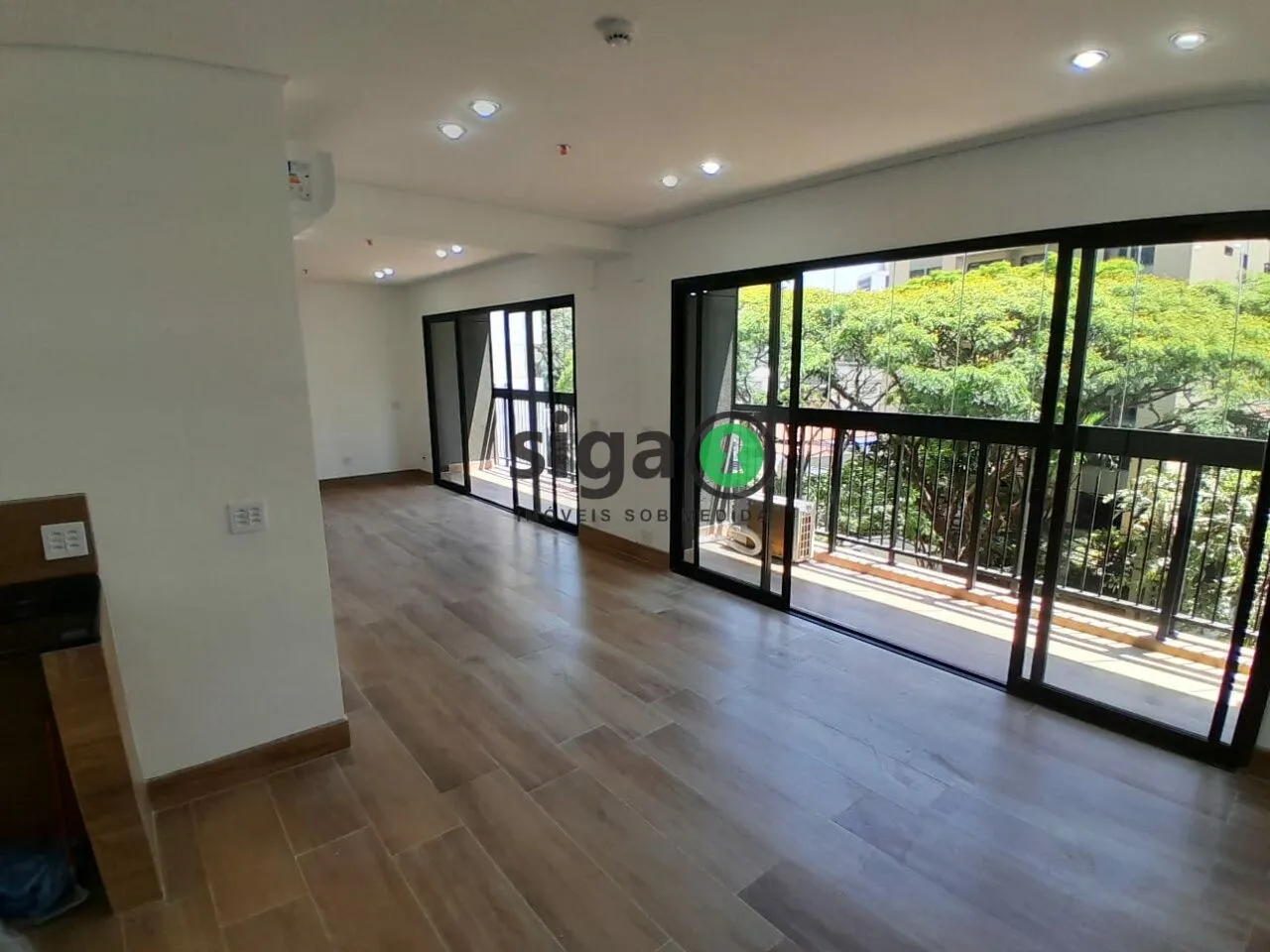 Imagem Sala Comercial para Locação no Butantã com 61m² de AU, 2 vagas , copa, banheiros, primeira locação
