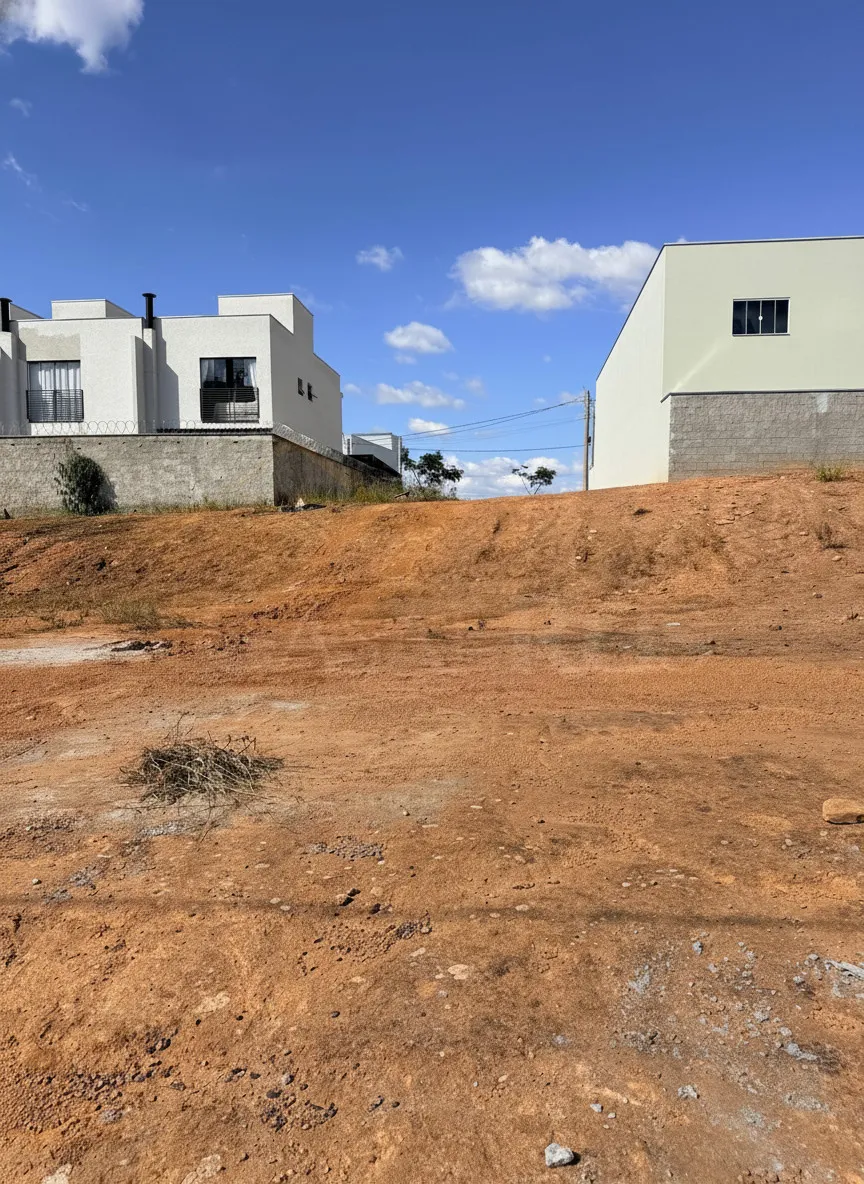 Imagem Terreno 250 m² à venda em Jardins de Florença, Poços de Caldas