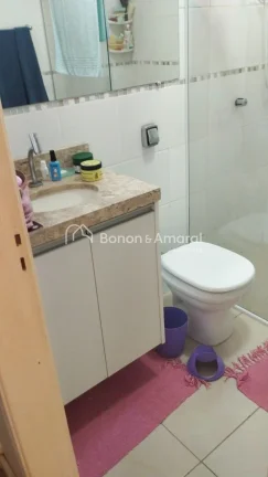 Imagem Totalmente renovado, este charmoso apartamento oferece conforto e praticidade em uma das melhores lo...