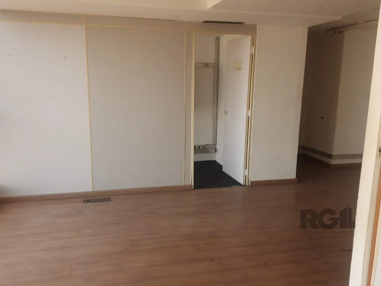 Imagem Sala Comercial à venda Centro Histórico Porto Alegre/RS
