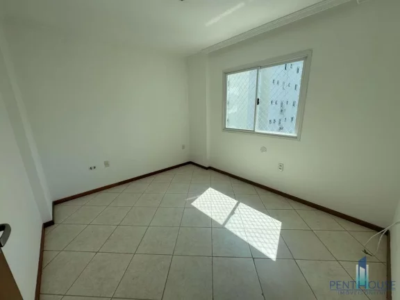 Imagem Apartamento Zona Central para Venda em Balneário Camboriú, CENTRO, 3 dormitórios, 1 suíte, 2 banheiros, 2 vagas
