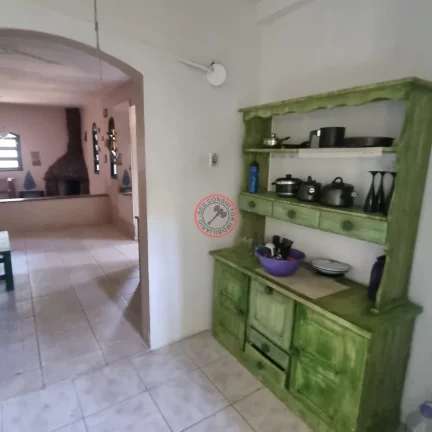 Imagem TRES CASAS EM UM TERRENO DE 700 MT COM ACESSO PARA O RIO. ENTRADA CONJUNTA PARA GARAGEM, PELA RUA