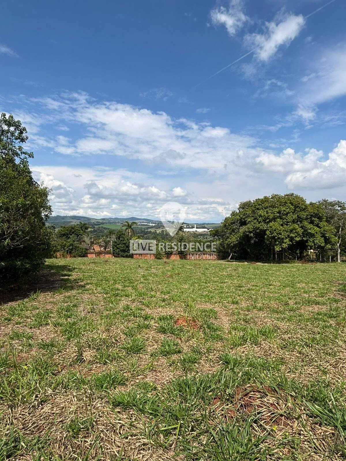 Imagem Oportunidade Única: Terreno Plano de 8.900m² no Condomínio Morada das Fonte