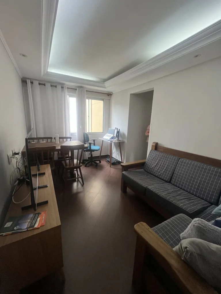 Imagem VENDO EXCELENTE APARTAMENTO NO BAIRRO VILA EMIR!