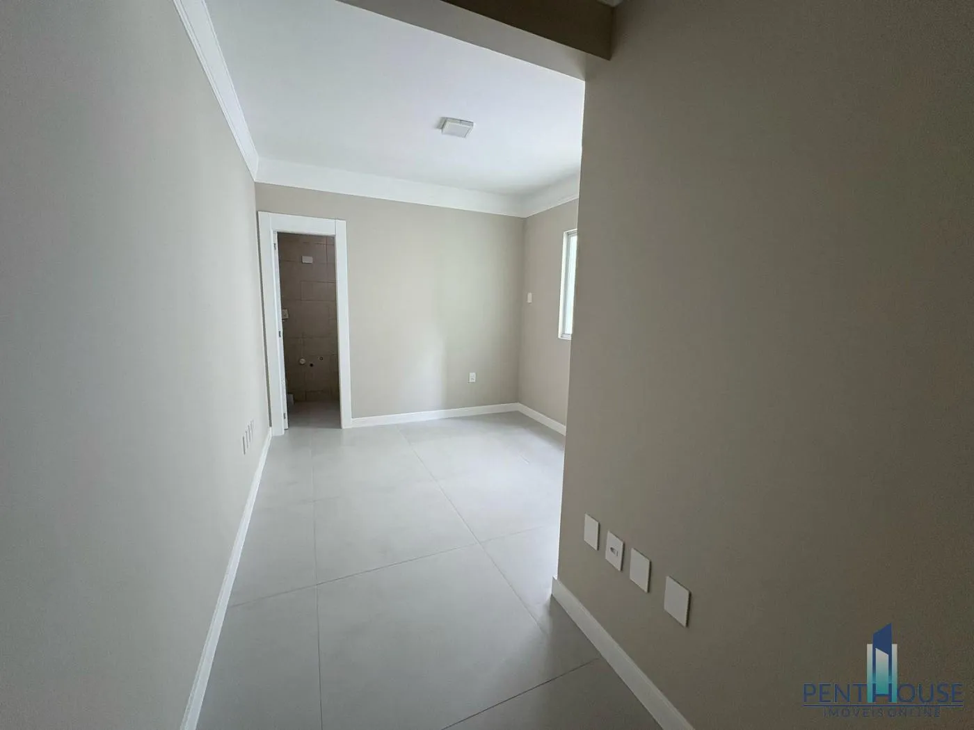 Imagem Apartamento Zona Central para Venda em Balneário Camboriú, CENTRO, 3 dormitórios, 3 suítes, 4 banheiros, 2 vagas