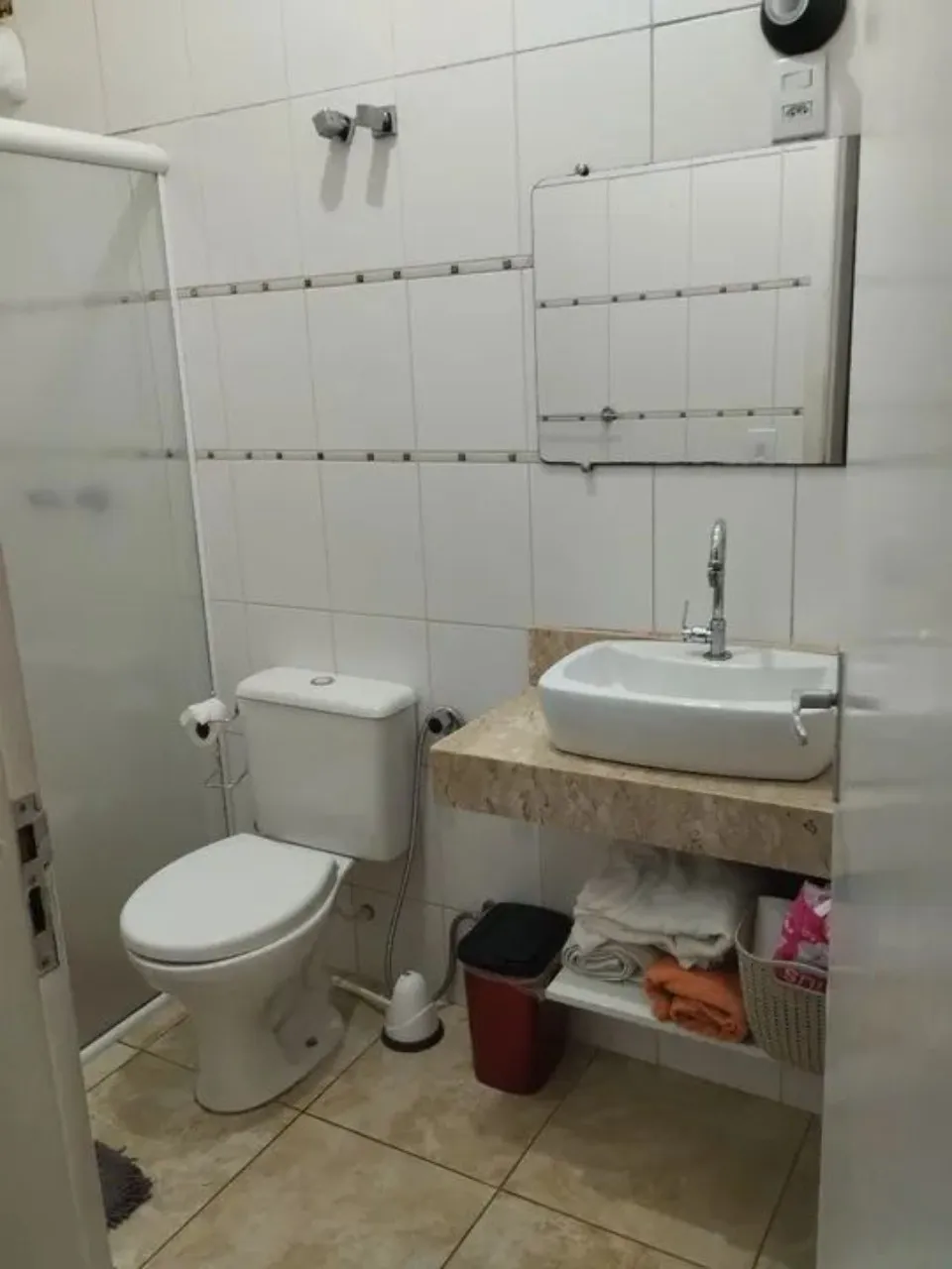 Imagem Chácara de Luxo em Condomínio: 3 Quartos, 1 Suíte, 4 Vagas de Garagem em Araçoiaba da Serra-SP